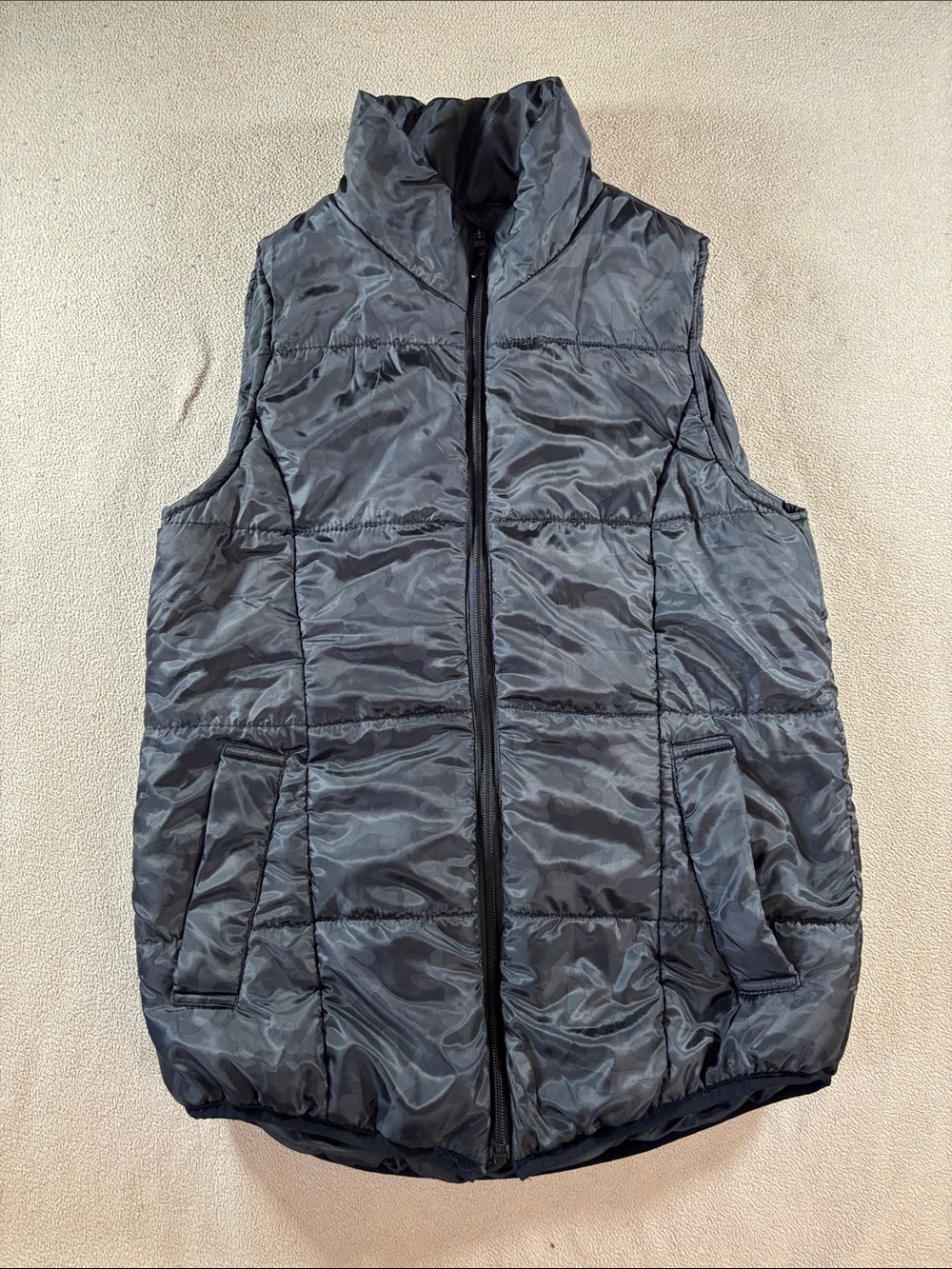 ZYIA Quilted Puffer Vest - Camo Charcoal Gray